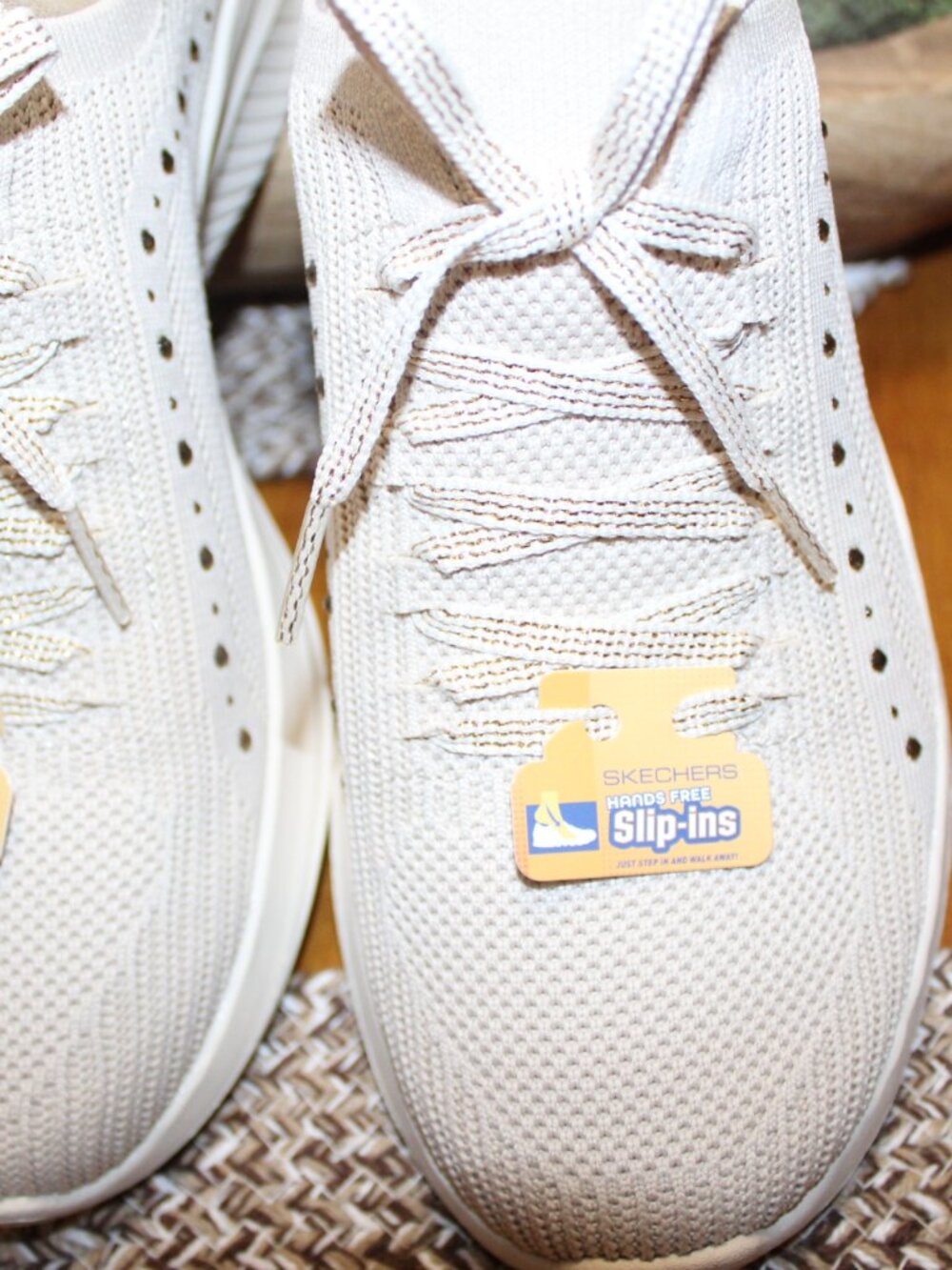 NWT Skechers hands free slip ins women's 9 1/2 . AWESOME! - Picture 5 of 12